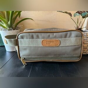 LONDON FOG Men’s Dusty Sage Grey Toiletry Travel Bag w/ Brown Piping